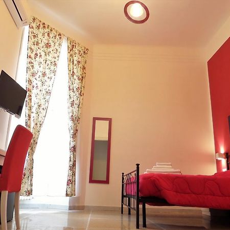 רומא 325 Rooms Ai Fori מראה חיצוני תמונה
