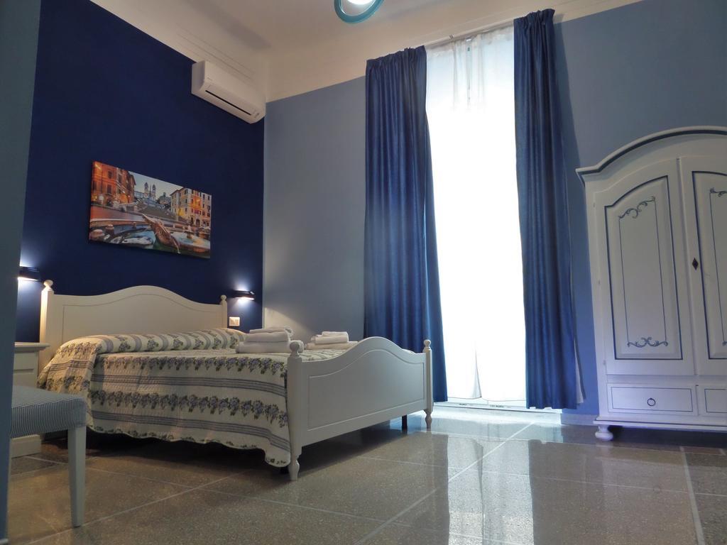 רומא 325 Rooms Ai Fori מראה חיצוני תמונה