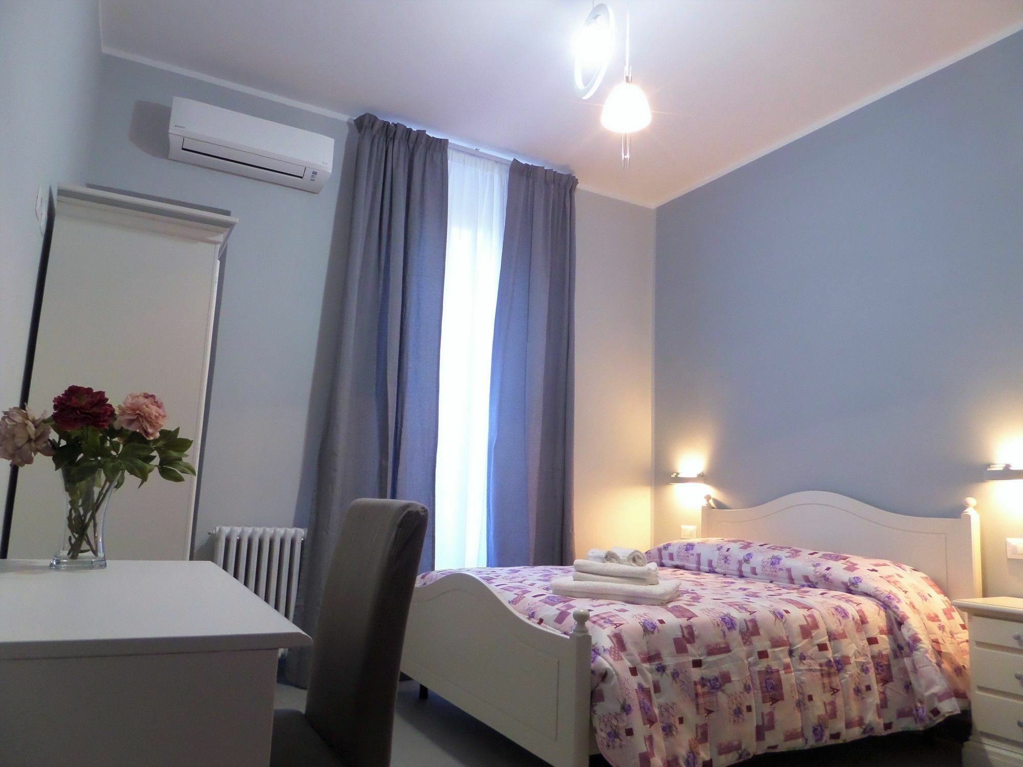 רומא 325 Rooms Ai Fori מראה חיצוני תמונה