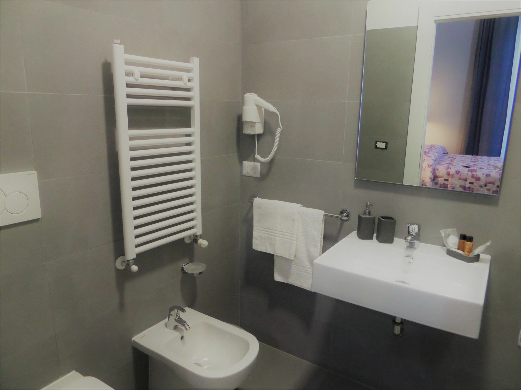 רומא 325 Rooms Ai Fori מראה חיצוני תמונה